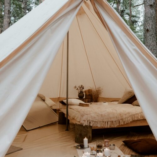 Prima Esperienza in Campeggio: 3 Consigli utili per Scegliere la Tenda Perfetta